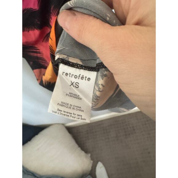 NWOT Retrofete Rylynn Silk Dress in Sunset Palm Print SZ XS - Picture 8 of 8